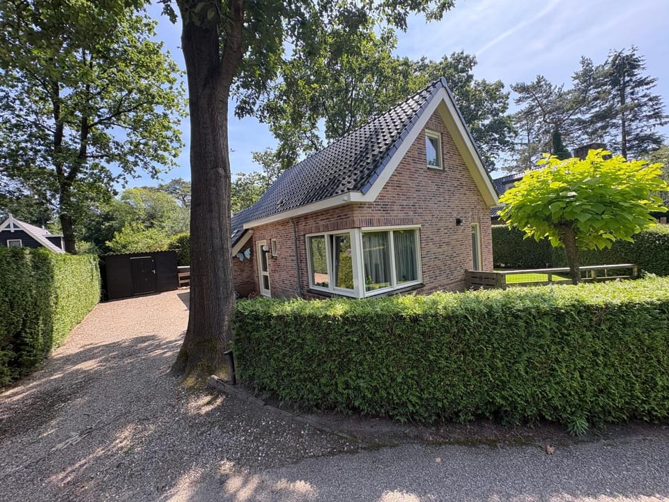 Villa Vlinder House in Gelderland, Netherlands