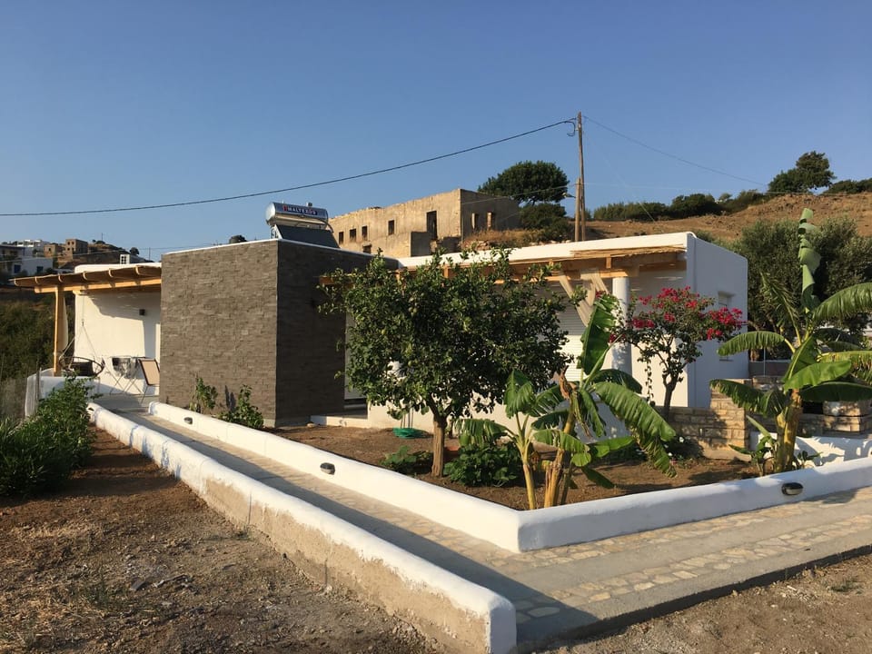 Off site, Summer, Balcony/Terrace, Balcony/Terrace, City view, City view, Garden view, Garden view, Mountain view, Mountain view, Sea view, Sea view, Street view, Street view, Sunset, Quiet street view