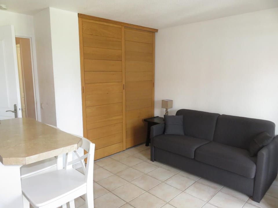 Anglet/Biarritz 300m des plages - Proximité Golf & Phare - 1/4 pers. - Parking privé Apartment in Anglet