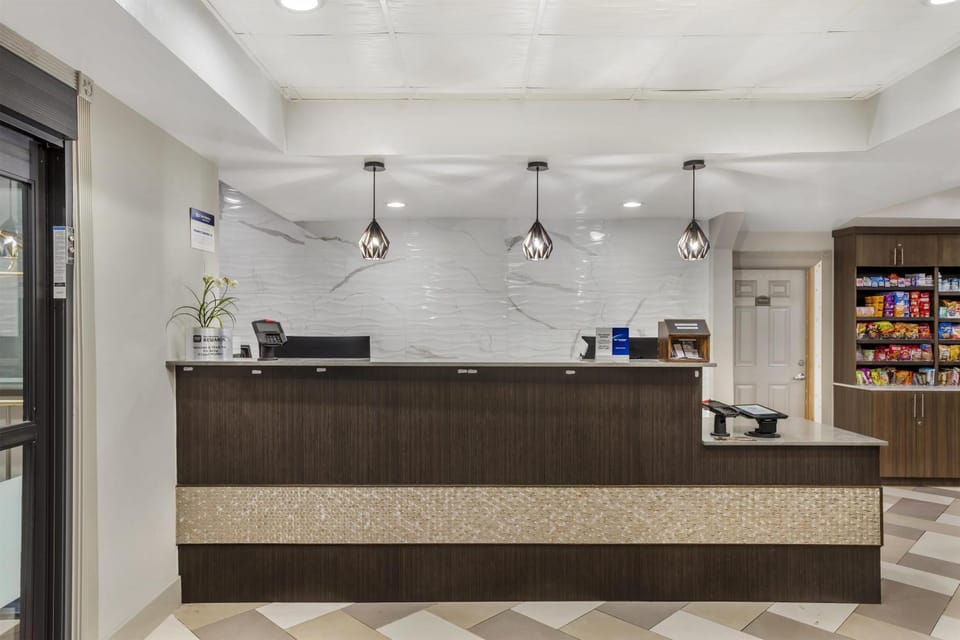 Lobby or reception, Lobby or reception
