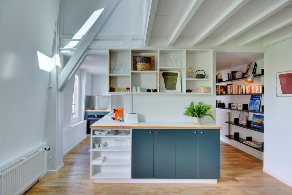 Kitchen or kitchenette