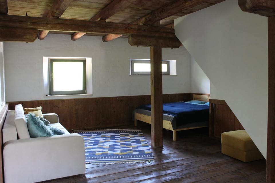 KÉSA BARN Villa in Hungary