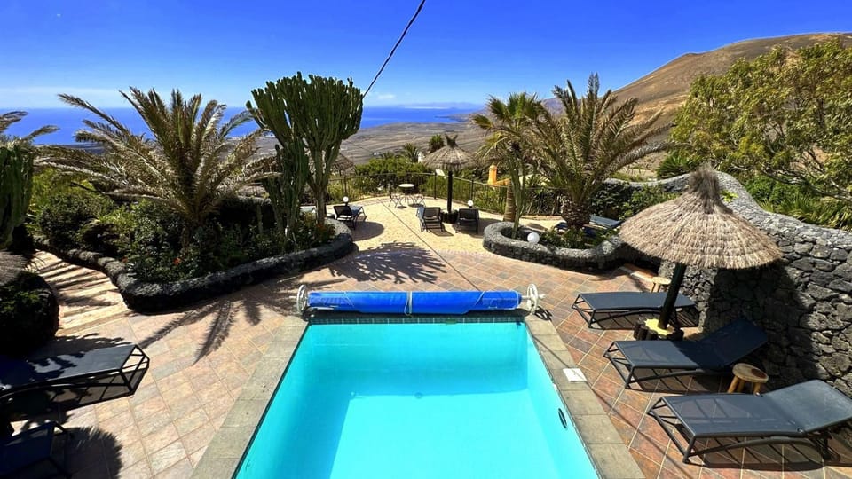 NIRO - Sauna, beheizter Pool, Billiard Tisch, Tischtennis House in Isla de Lanzarote