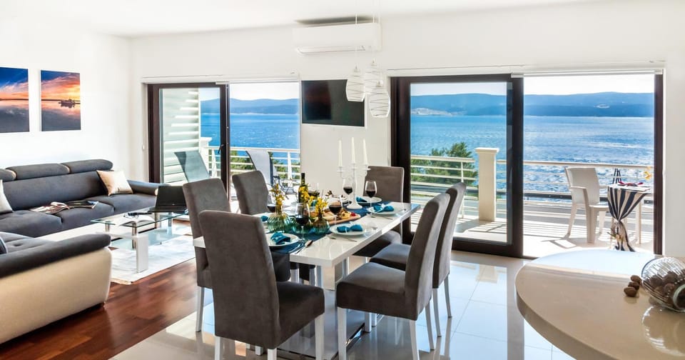 Dining area, Sea view