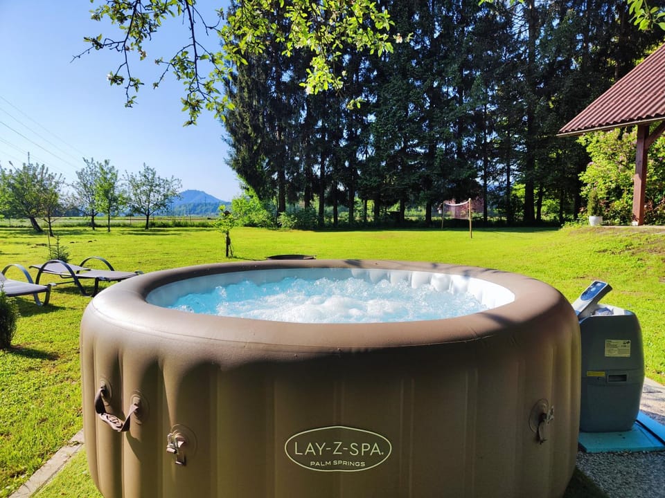 Natural landscape, Hot Tub, Pool view