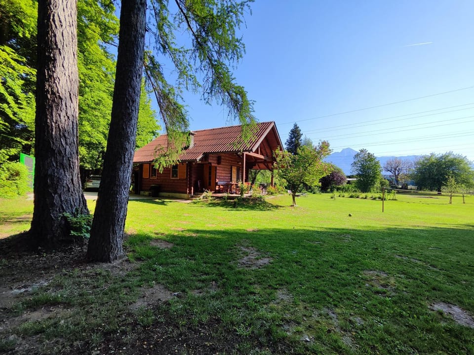 Property building, Spring, Natural landscape, Garden, Garden view