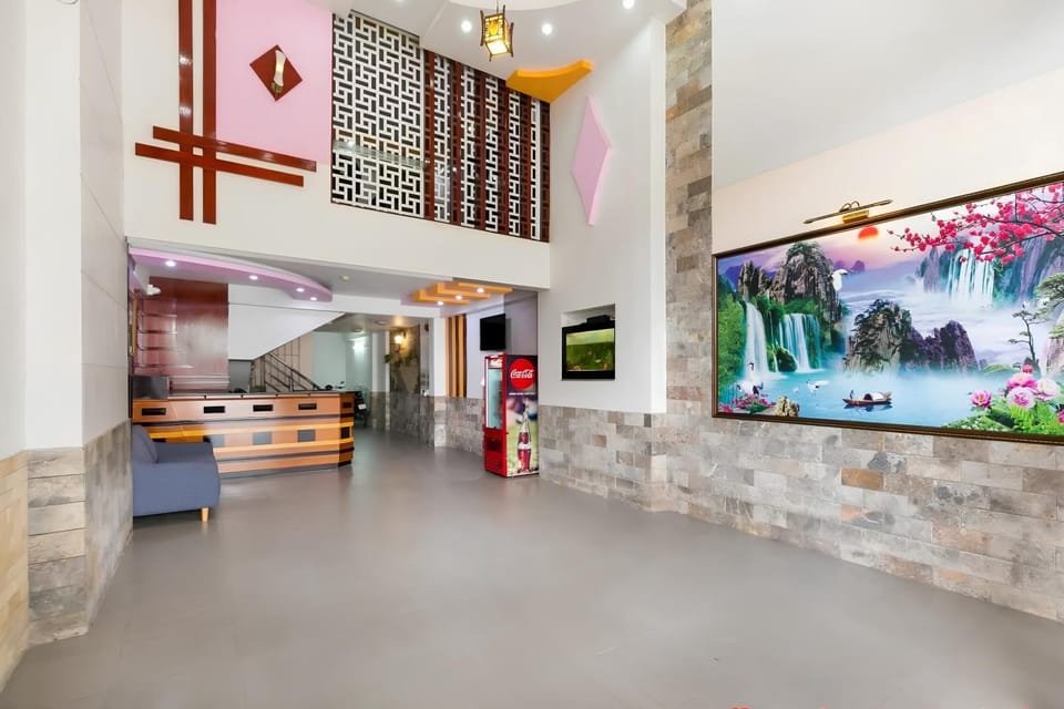 Communal lounge/ TV room