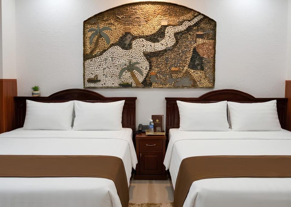 Bed, Photo of the whole room, Decorative detail, Bedroom