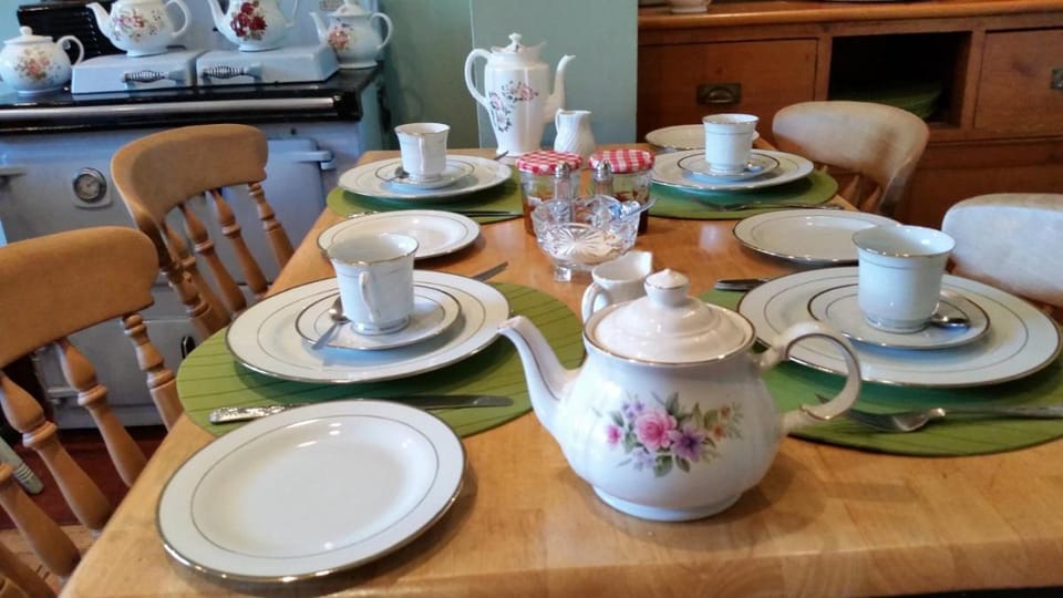 Dining area, Breakfast