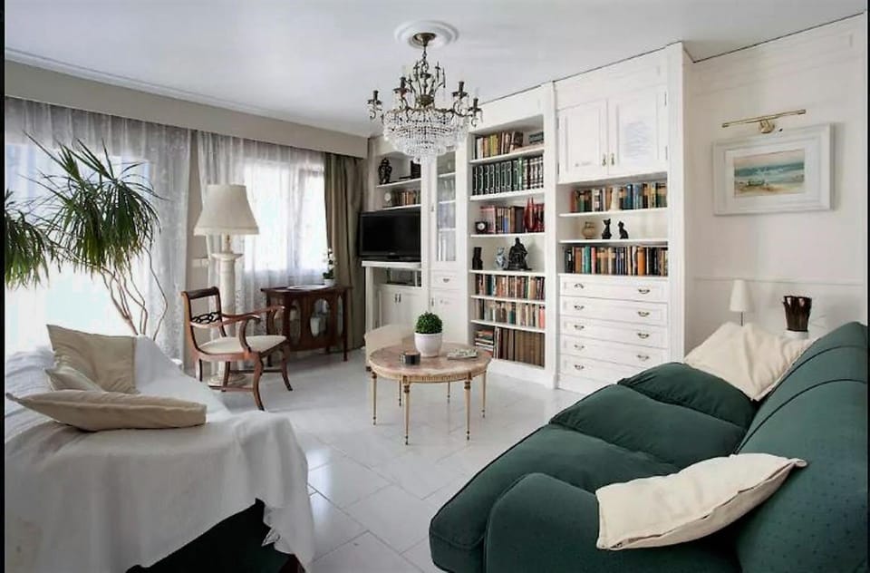 Library, Living room