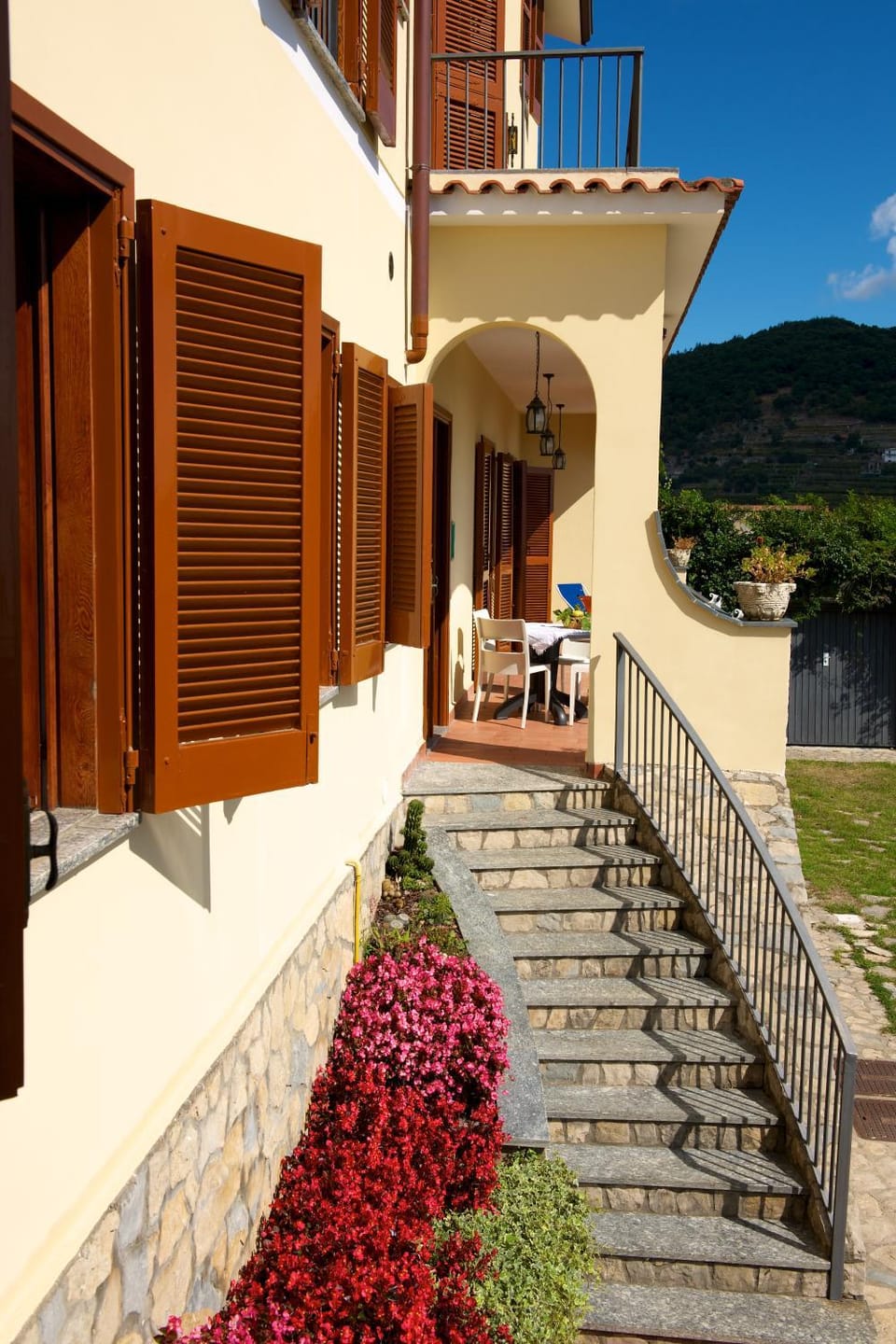 Facade/entrance
