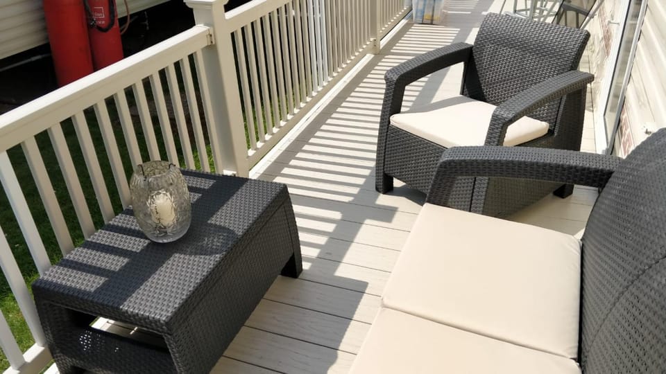 Patio, Day, View (from property/room), Balcony/Terrace, Seating area