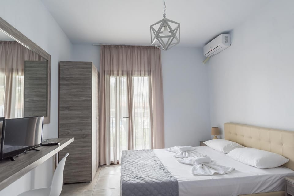 STRAWBERRY Skiathos Bed and Breakfast in Sporades, Greece