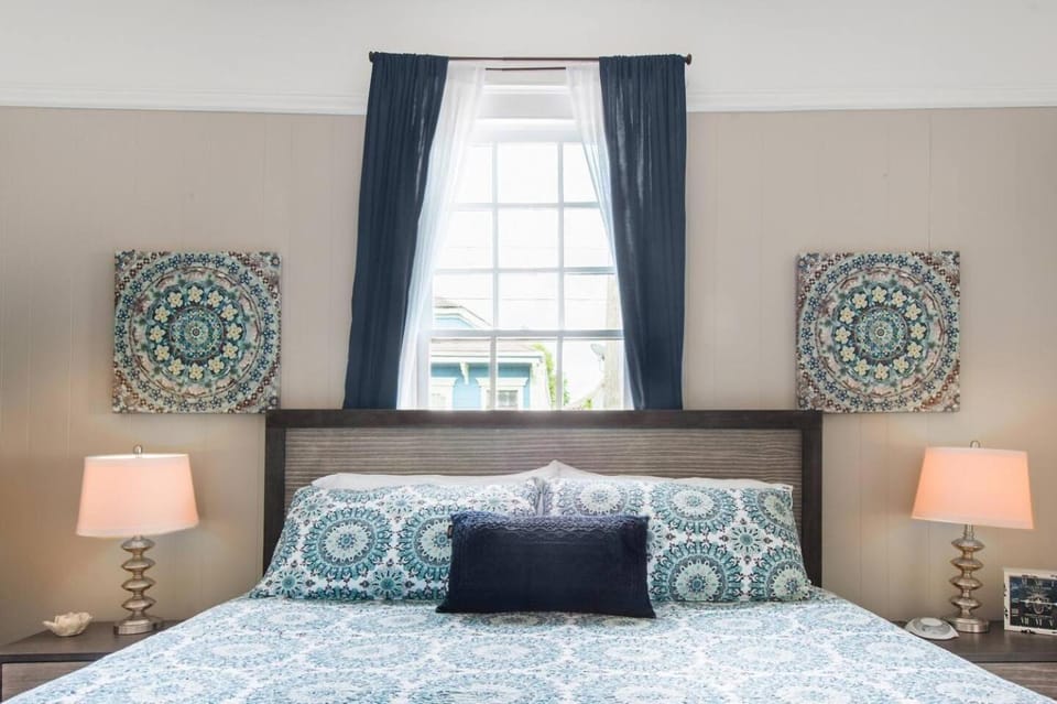 Shotgun Craftman House with Private Patio Apartment in New Orleans