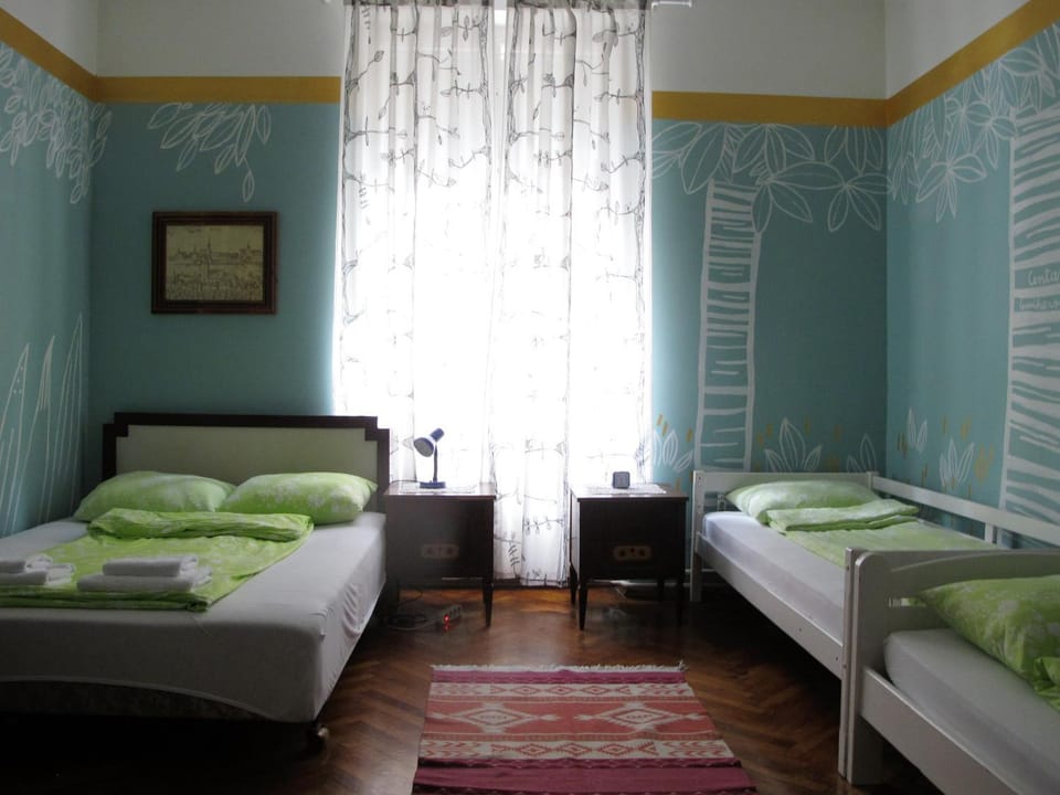 Bed, Photo of the whole room, Decorative detail