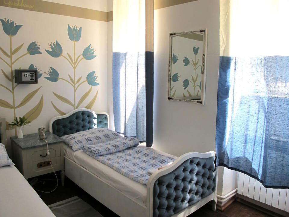 Bed, Decorative detail