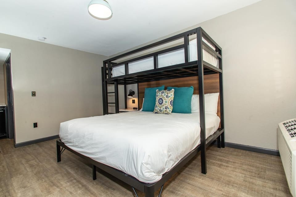 bunk bed