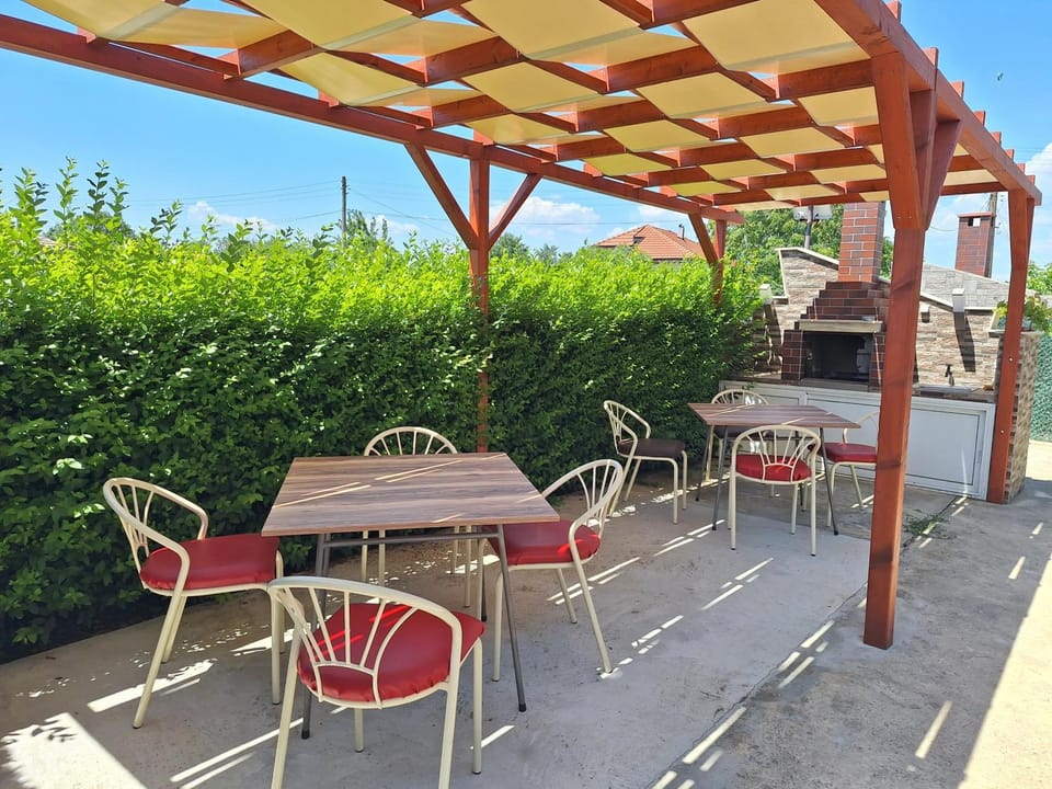 Patio, Garden