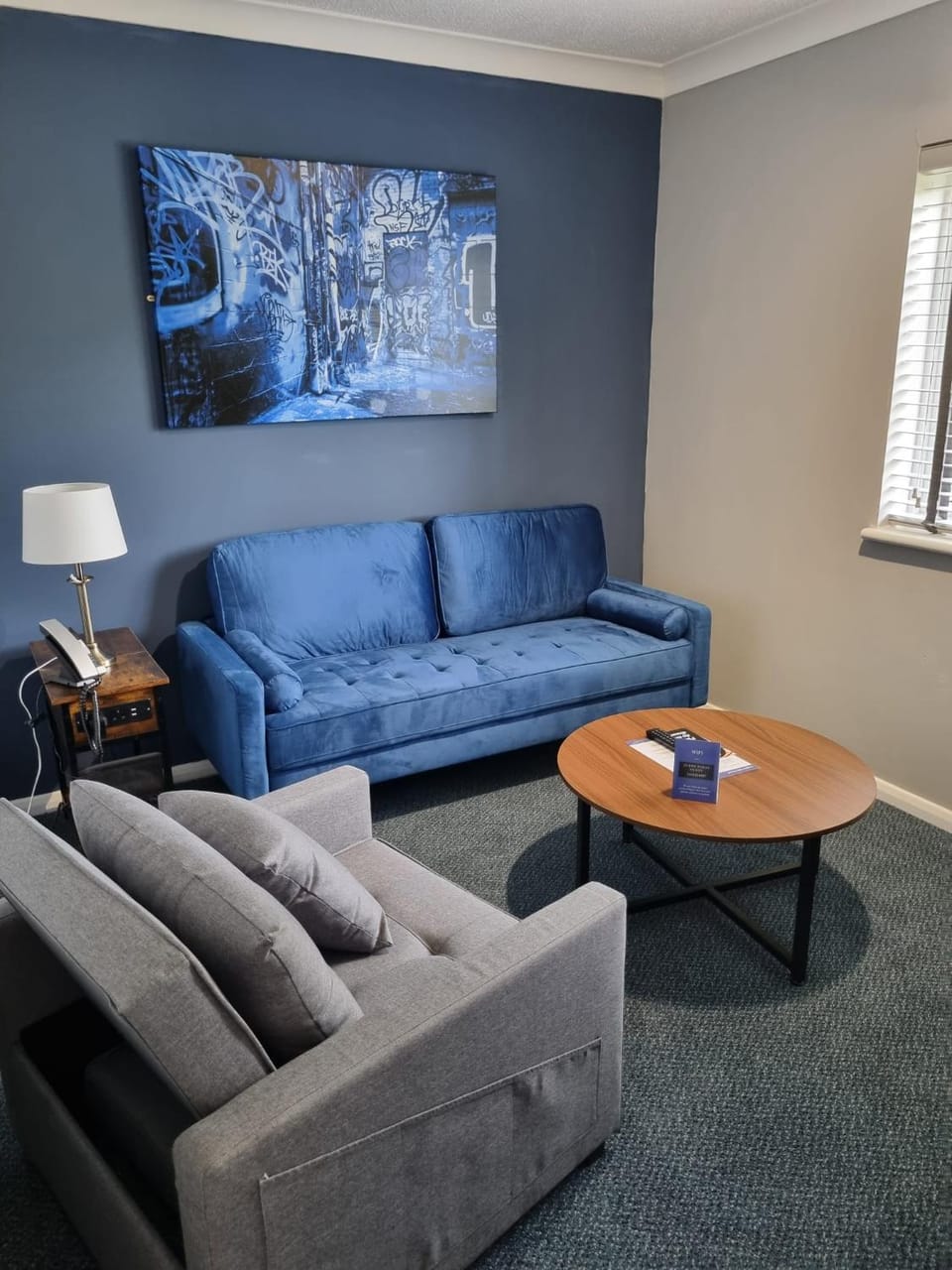 Living room, Seating area