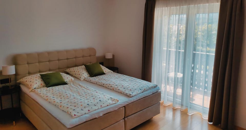 Bed, Balcony/Terrace