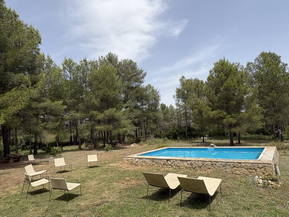 Solarium, Swimming pool, furniture