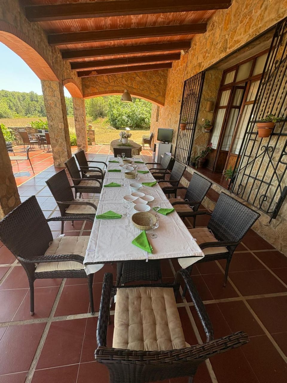 Property building, Restaurant/places to eat