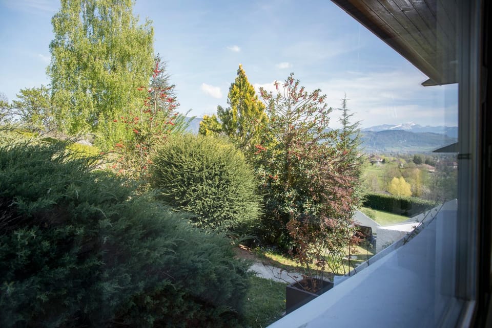CHAMBRE AVEC VUE Bed and Breakfast in Auvergne-Rhône-Alpes