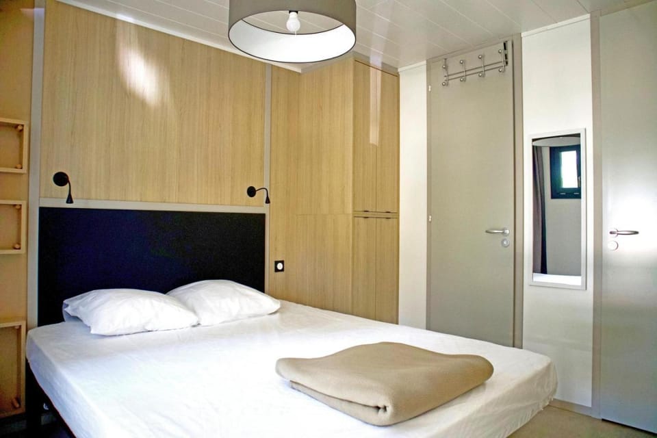 U FARNIENTE Campground/ 
RV Resort in Bonifacio
