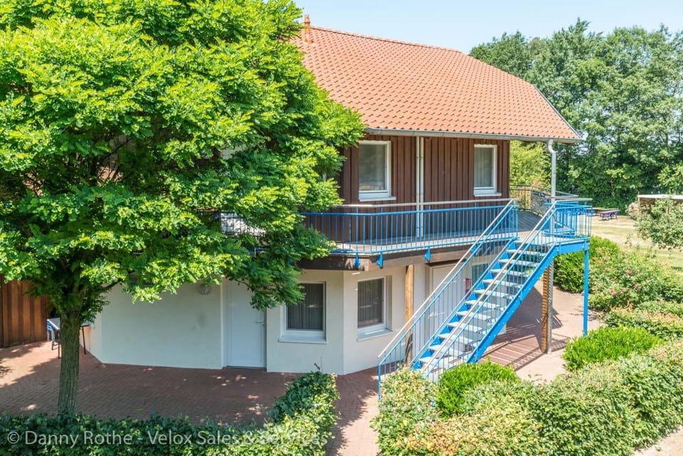 Property building, View (from property/room), Balcony/Terrace, Garden view