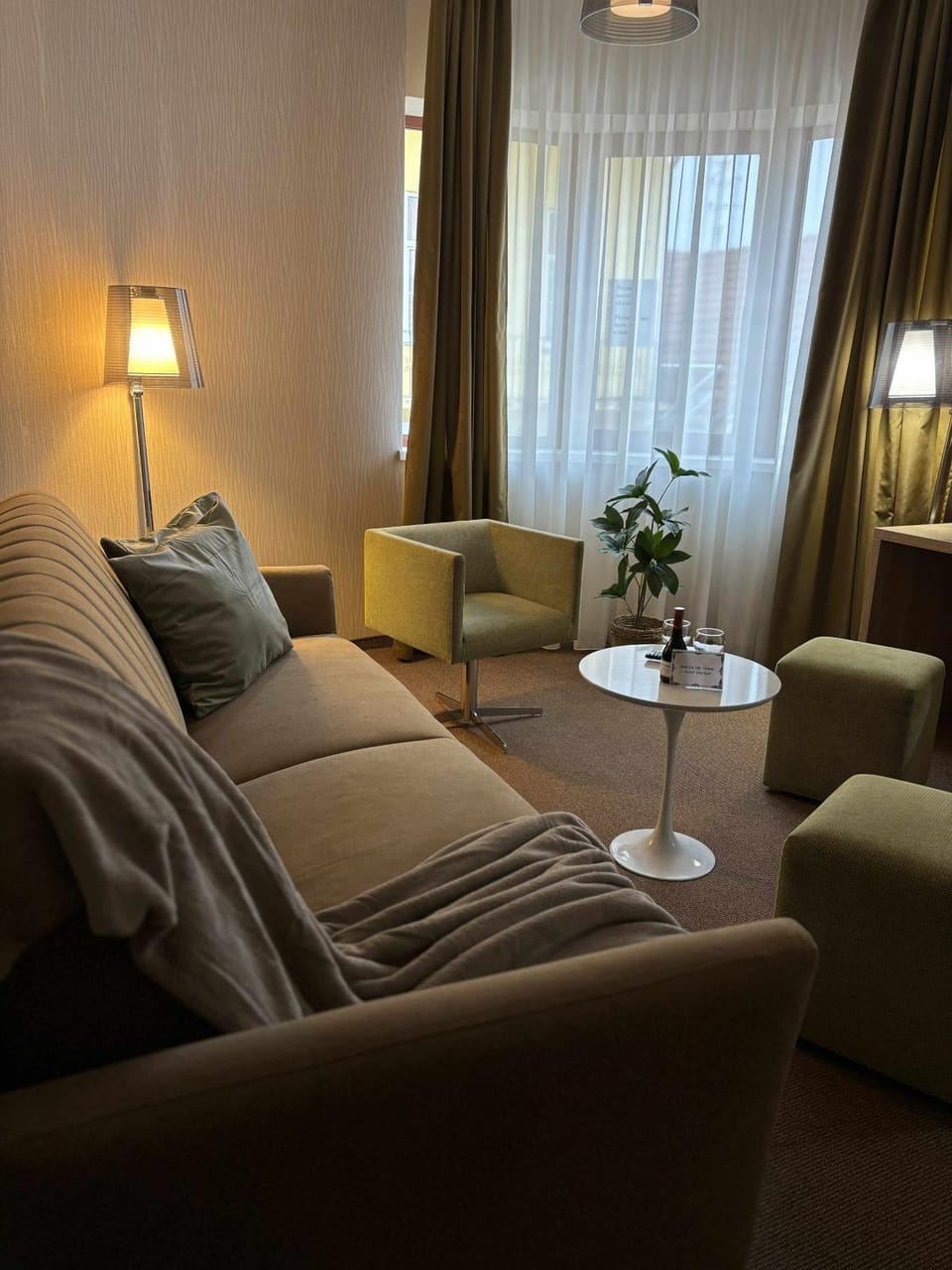 Photo of the whole room