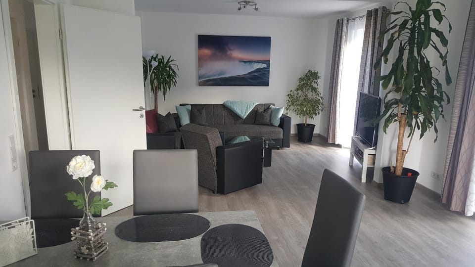 Living room, Photo of the whole room, Seating area