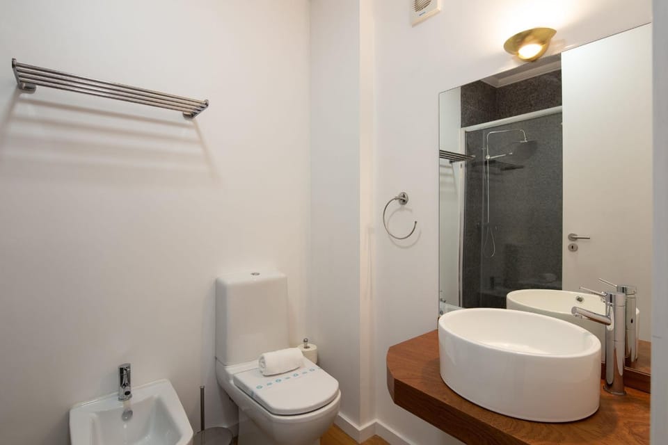 LovelyStay - Penthouse Balcony Apartment Apartment in Porto