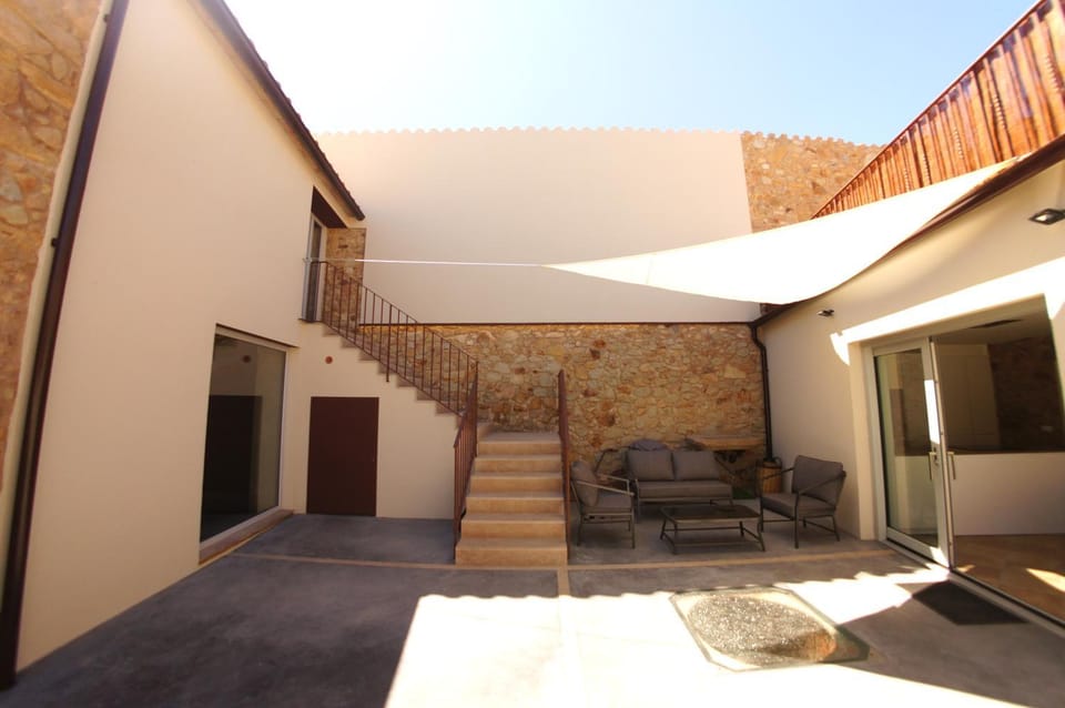 Patio, Inner courtyard view