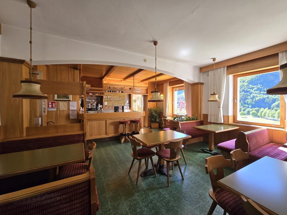 Lounge or bar