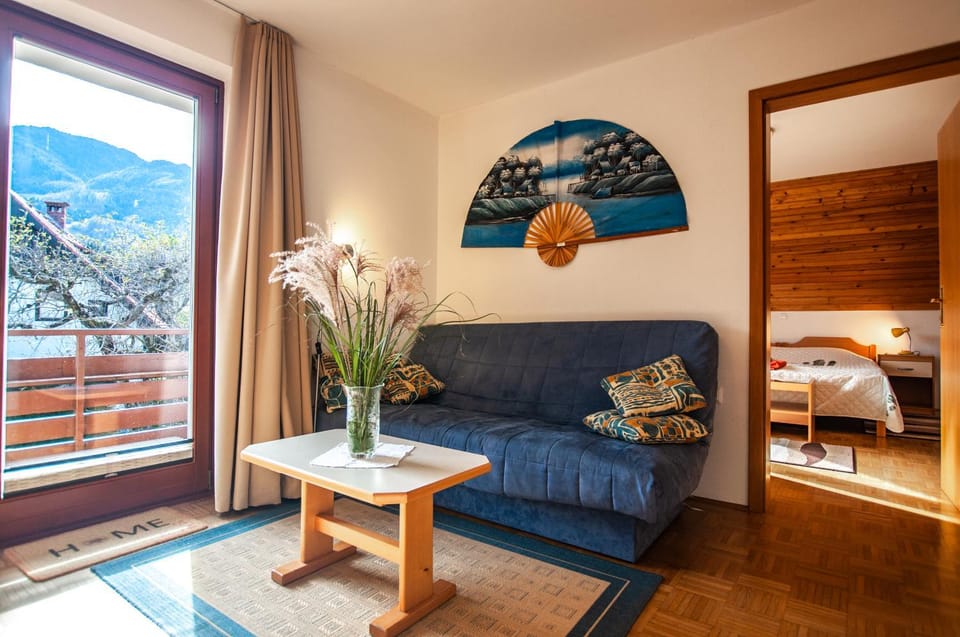 Bed, Seating area, Bedroom, Mountain view