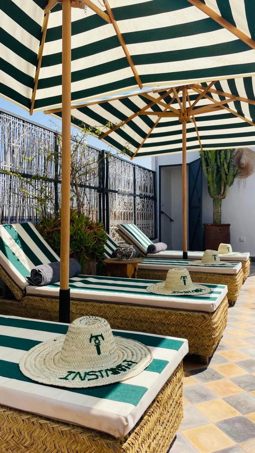 Patio, sunbed