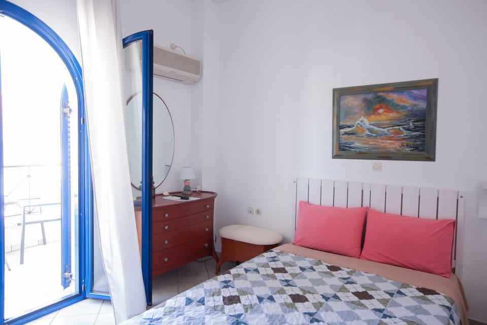 Hara's Studio Apartment in Islands