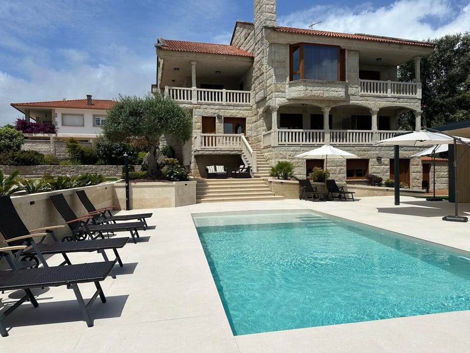 APARTAMENTOS MAR DE AREAS Apartment in O Morrazo