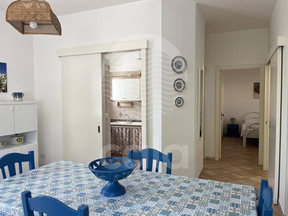 Bed, Kitchen or kitchenette, Living room, Photo of the whole room, Dining area, Bedroom