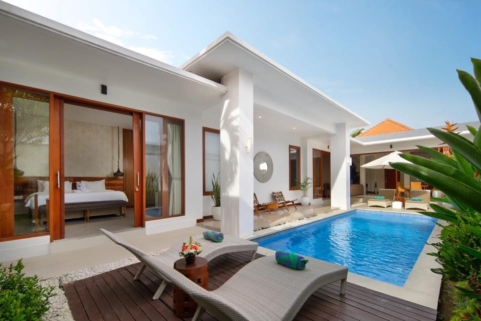 Pool view, Swimming pool