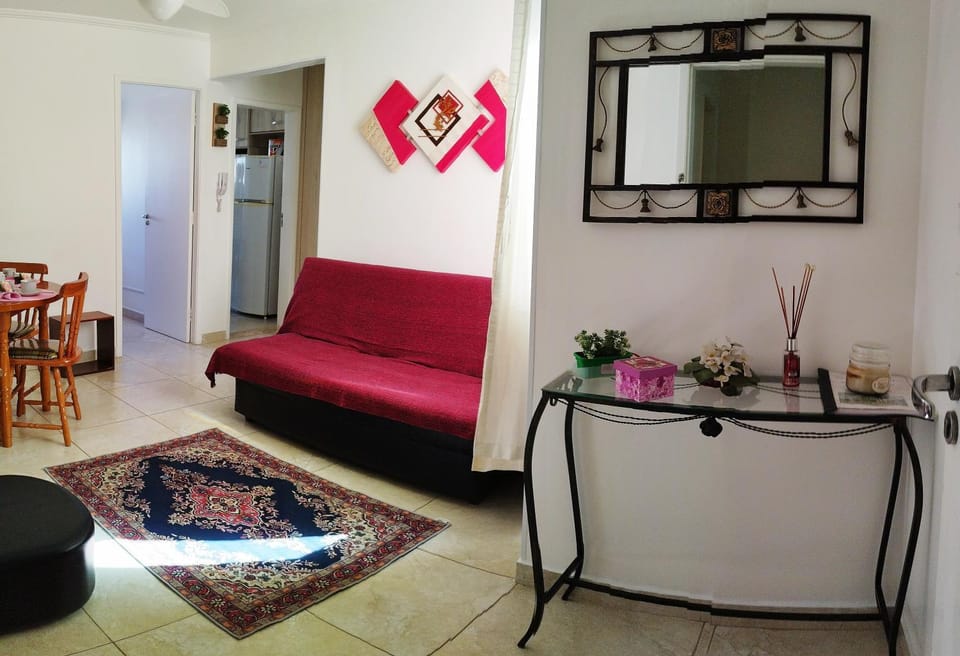 Aconchegante apartamento com vista para o mar -Guilhermina Apartment in State of São Paulo