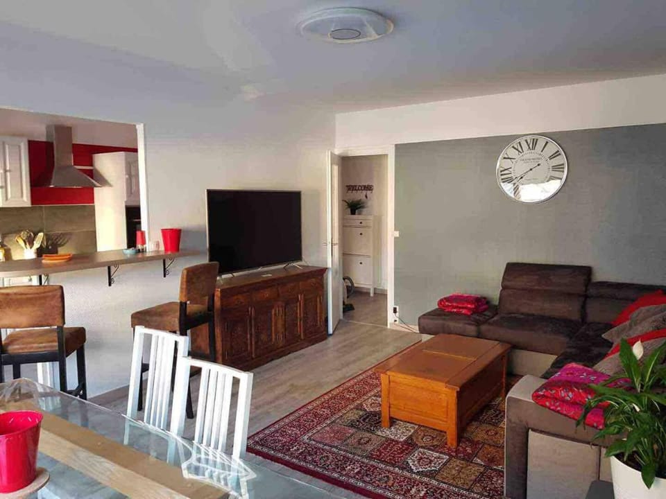 Appartement Prémium 2 grandes chambres, proches centre-ville et parking gratuit Apartment in Reims