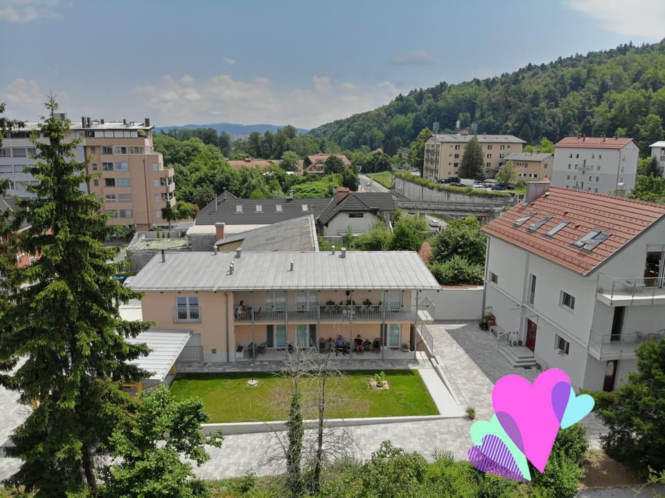 Property building, Bird's eye view