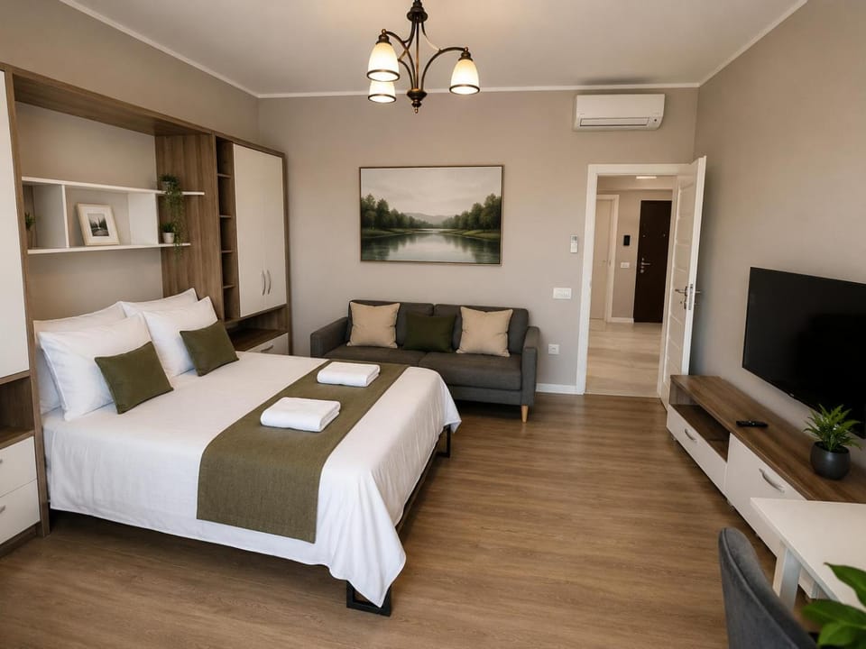 Bed, TV and multimedia, Photo of the whole room, Bedroom, air conditioner