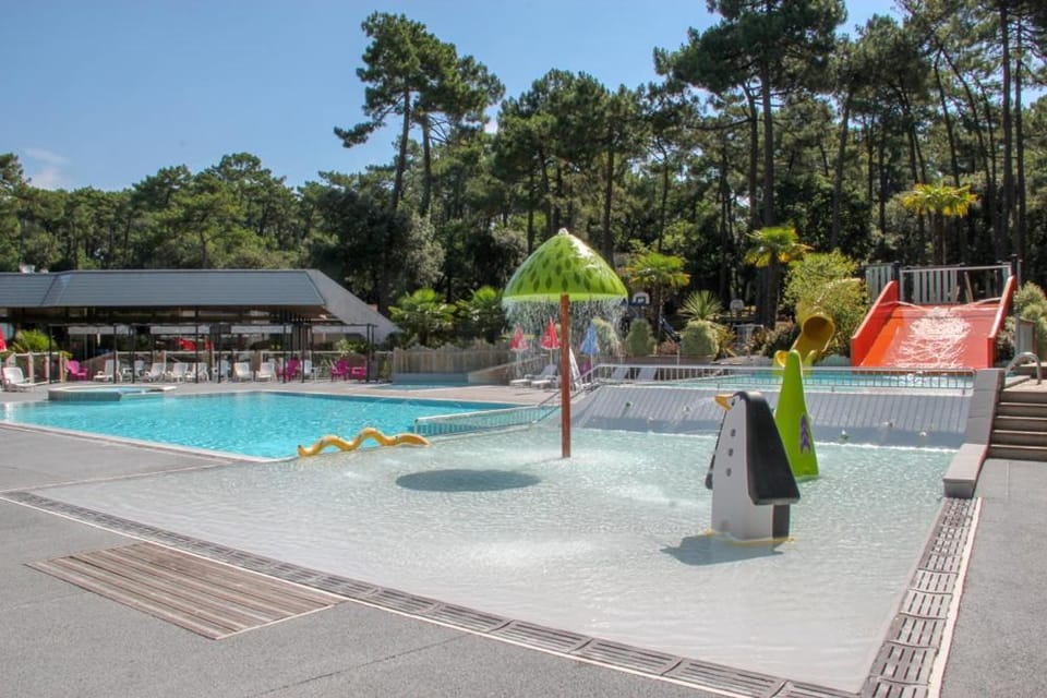 Aqua park, Swimming pool, sunbed