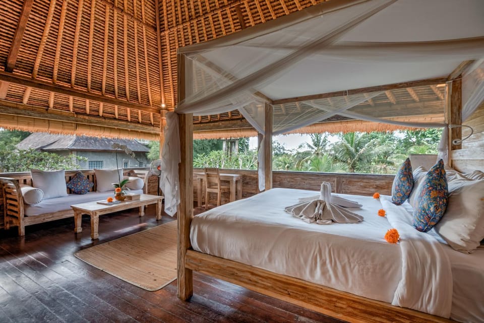 Patio, Bed, Day, Natural landscape, Balcony/Terrace, Photo of the whole room, Garden view