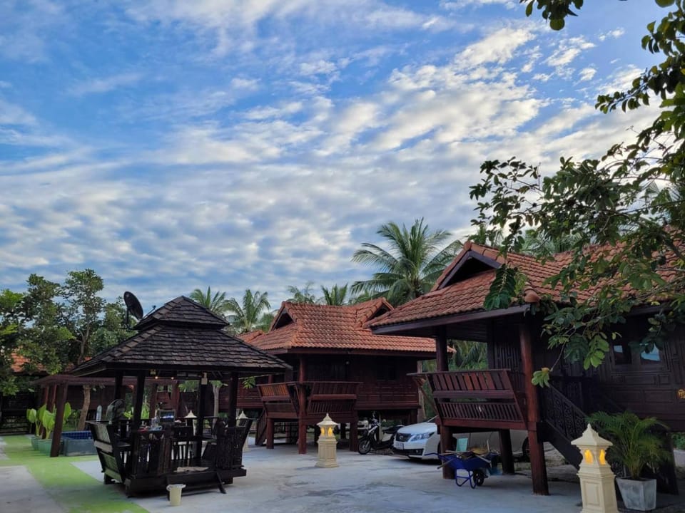 Ruenthai Ampawa Bed and Breakfast in Thailand