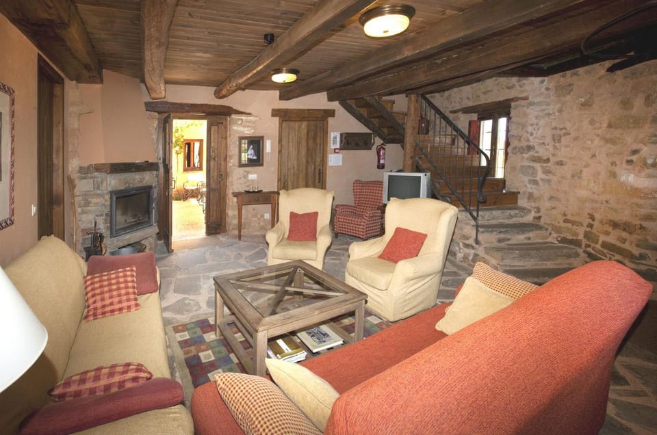 Communal lounge/ TV room, Living room