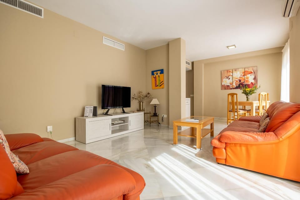 Communal lounge/ TV room, Living room