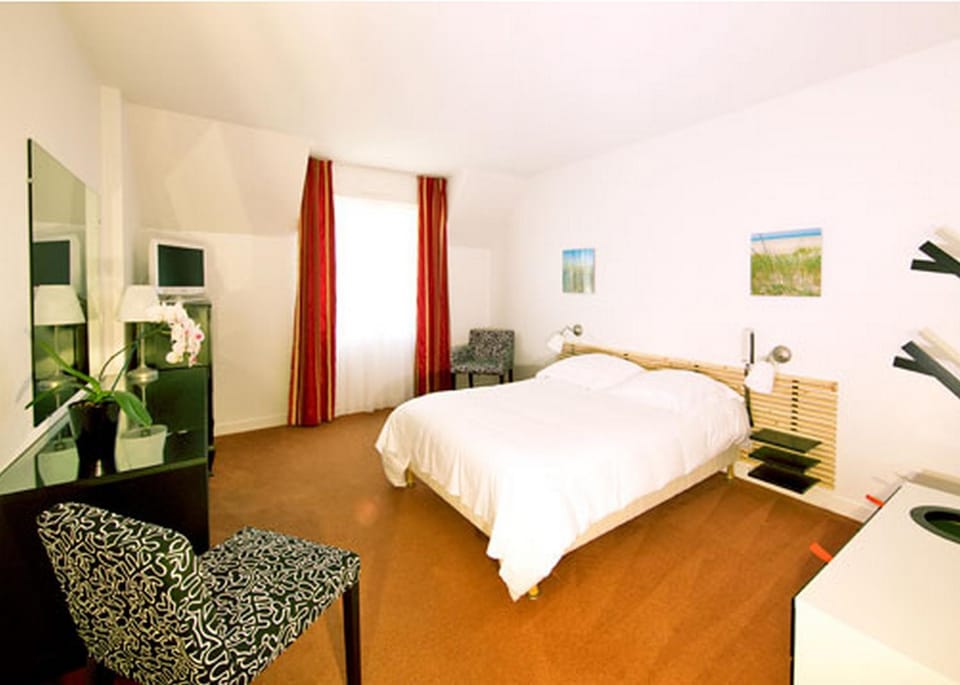 Day, Photo of the whole room